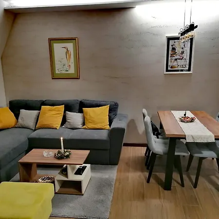 Lux Crni Vrh Apartament *